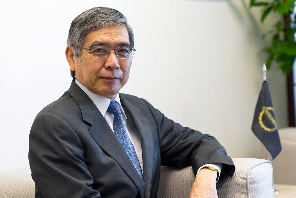 黒田 東彦　 第31代 日本銀行総裁 任期 2013年3月20日 – 2023年4月8日 （21 January 2011）